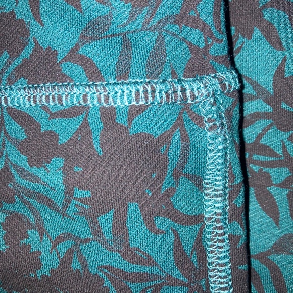 Simons Vision - women’s organic cotton  leggings turquoise & black print Sz Med - Picture 4 of 4
